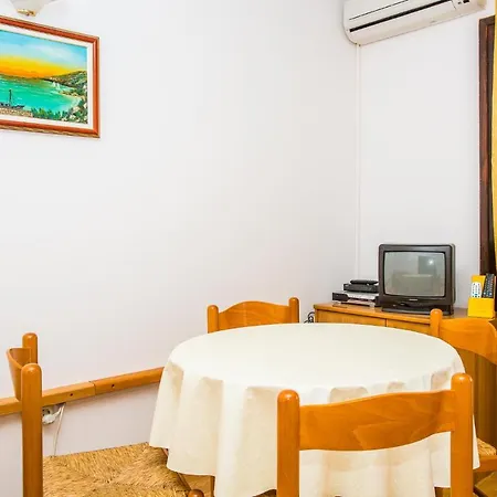 Pava Omiš