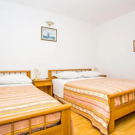 Pava Omiš