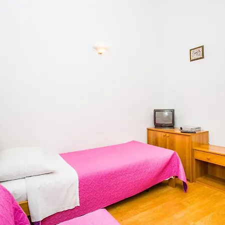 Pava Apartamento Omiš