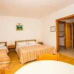 Pava Omiš