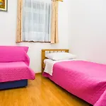 Pava Omiš