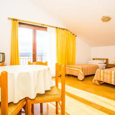 Pava * Omiš
