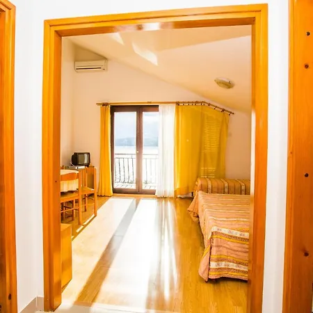 Pava * Omiš