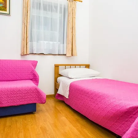 Pava Omiš